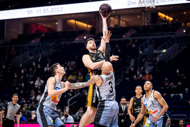 敌仍敢搏一 敌仍敢搏一